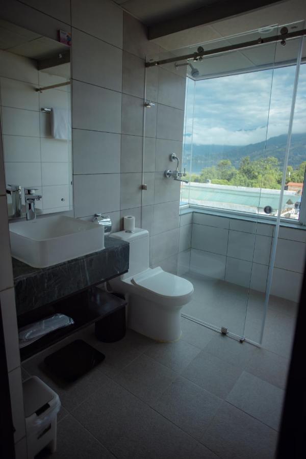 Jade City Hotel Pokhara Kültér fotó