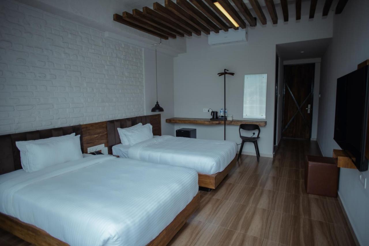 Jade City Hotel Pokhara Kültér fotó