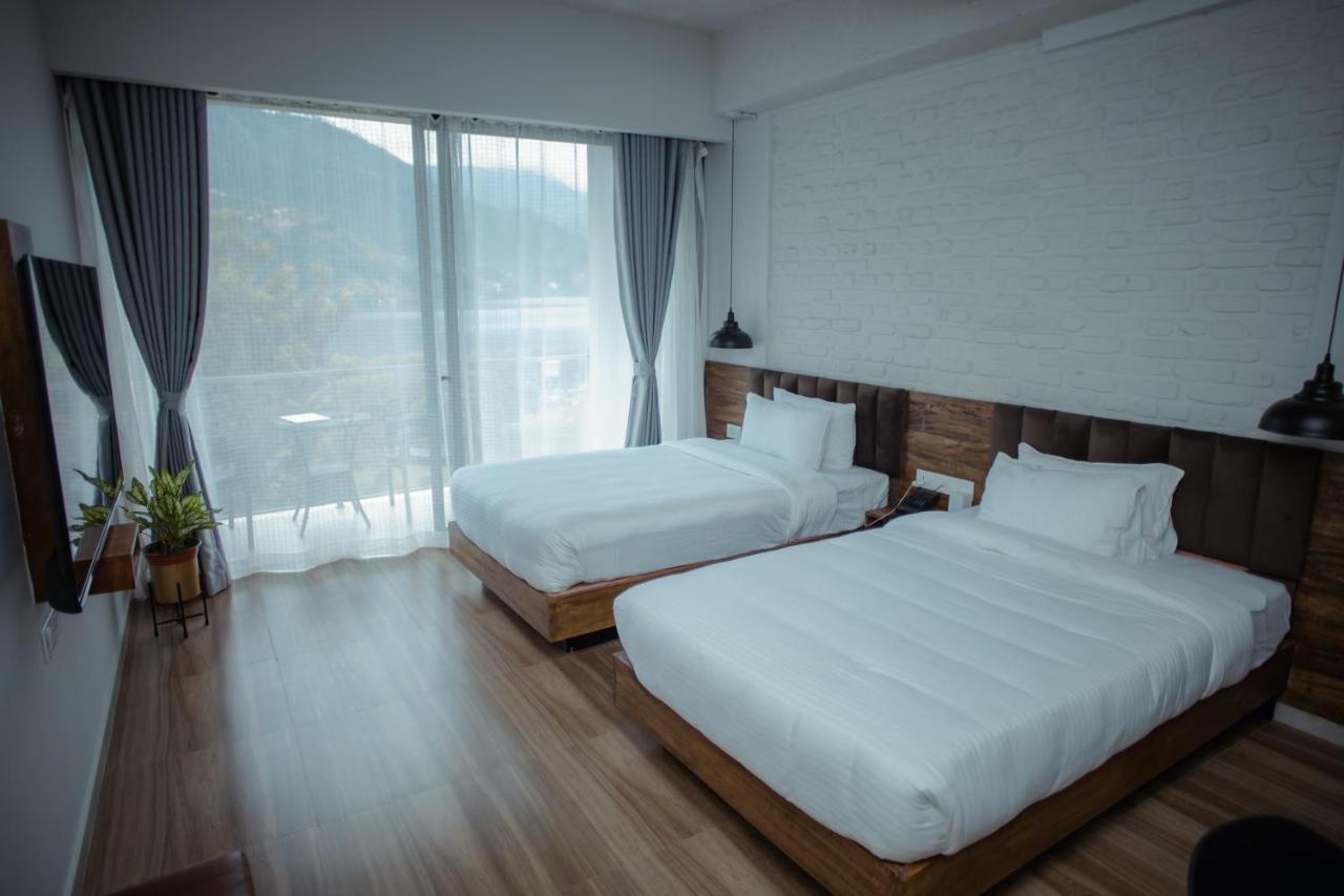 Jade City Hotel Pokhara Kültér fotó