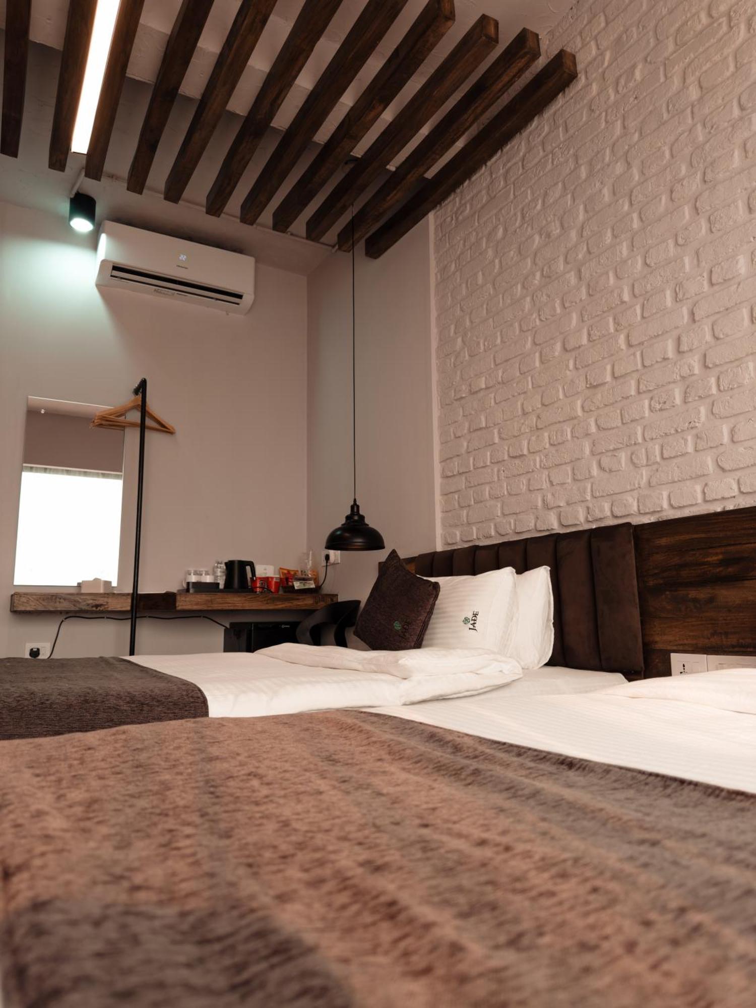 Jade City Hotel Pokhara Kültér fotó